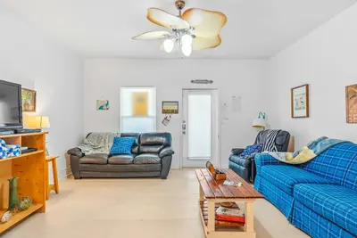 Image de Magnifique condo, situé au centre avec piscine partagée - deux chiens Ok!