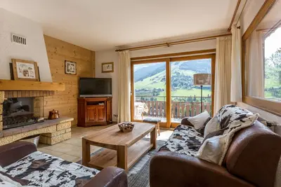 Image de Chalet 4 ch, proche pistes, idéal familles/amis, Wifi
