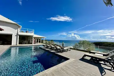 Image de Villa 4* Vue exceptionnelle sur la Mer et ses Iles