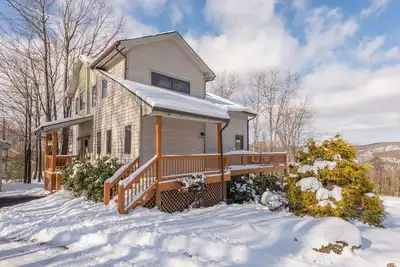 Image de Acorn Hill- Accueil avec animaux acceptés - Accès au lac - Sauna et foyer