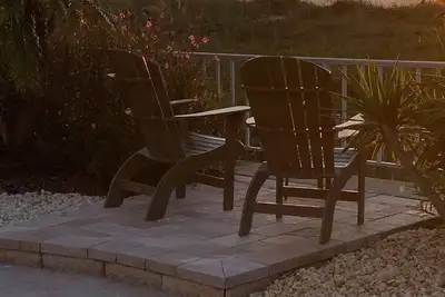 Image de Détendez-vous et amusez-vous au soleil et promenez-vous paisiblement sur la plage