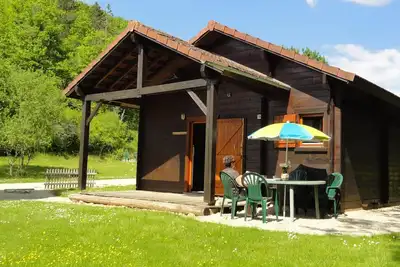 Image de Gite chalet en bois proche de Vézelay en pleine nature