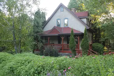 Image de Détendez-vous et ressourcez-vous dans ce cottage calme au cœur de la zone sans dérive