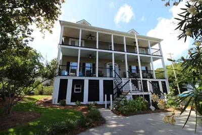 Image de McGee's Folly - Luxe moderne et confort traditionnel du sud