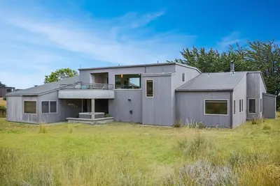 Image de Nouvelle Liste! Oceanview maison w / bain à remous, terrasse, cheminée commune piscine / tennis / sauna