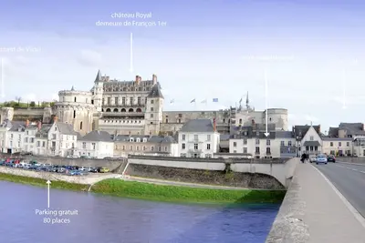 Image de Vue sur Loire et château, appartement de charme climatisé, 65m2, 6\/8 pers
