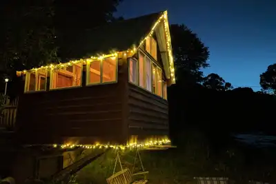Image de Dormez sur la rivière, puis réveillez-vous et pêchez!