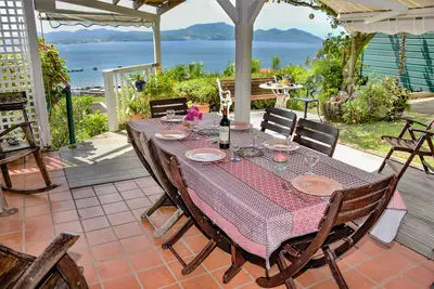 Your lodging with a view of the bay in Fort de France