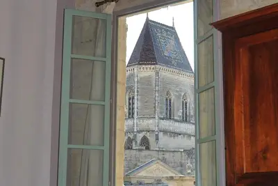 Image de Appartement climatisé dans maison du 18e siècle à Uzès, face au château d'Uzes