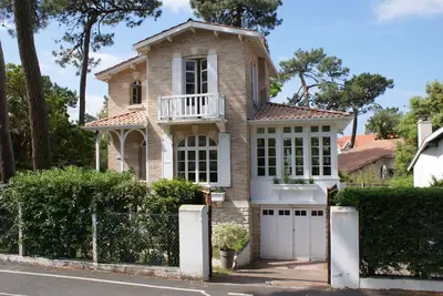 Image de Jolie Villa en plein centre du Moulleau/Pyla - 5 chambres (plage à 80m)