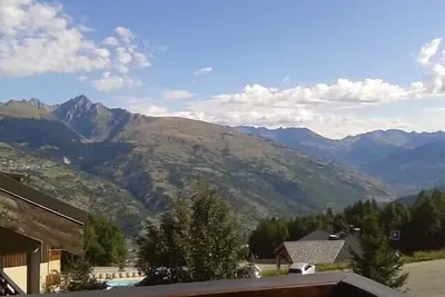 Image de Appartement situé au pied des pistes jouissant d'une trés belle vue dégagée