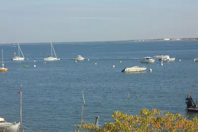 Image de Appart T3 Traversant Front De Mer Situation D'Exception Sur Le Bassin Arcachon