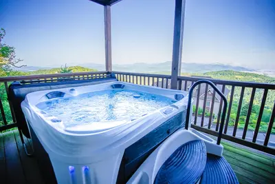 Image de ACCÈS Au Ski, Hottub, Vues Incroyables / Coucher Du Soleil, CHEMINÉE, Blueridge Pkwy, Grandfather