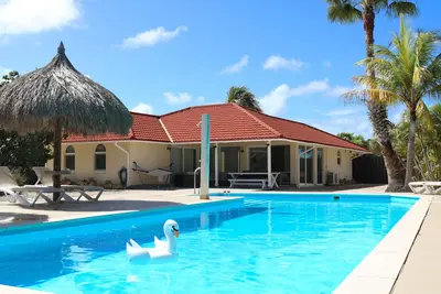 Image de Aruba Villa Florida! Piscine Xxl, intimité, grand jardin, endroit calme, près de la plage