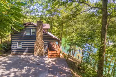 Image de Cabine privée au bord du lac à moins de 4 miles de la I-75 et à proximité des sentiers de Vtt