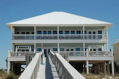 Image de Dates disponibles en novembre et décembre; Maison de luxe sur la plage avec ascenseur