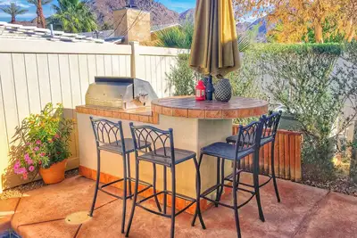 Image de Casa Villa: 3 chambres privées La Quinta Cove Home Piscine chauffée / Spa / Cheminée ☀️