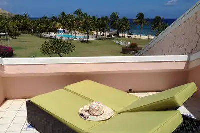 Image de la plongée au tuba \/ détente @ Gentle Winds - 3 Br \/ 3 Ba Condo