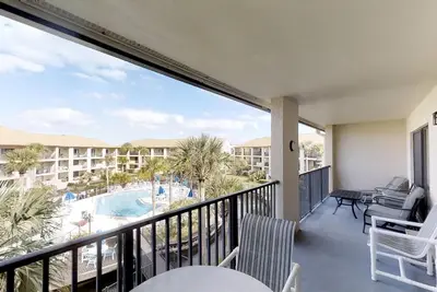 Image de Condo 3 chambres / 2 salles de bain avec vue sur la lagune à Ocean Villas