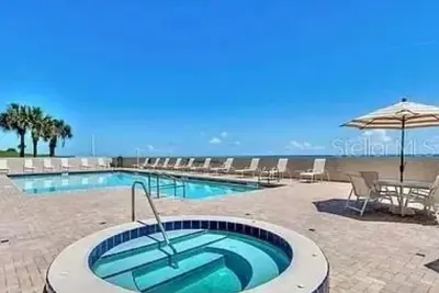 Image de Nouvelle Liste! ! Unité de luxe 3br, 3ba, face à la mer dans la tour 9 de Dimucci