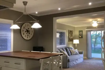 Image de Magnifique chalet familial Ă 15 minutes de Waterton, Ab! !