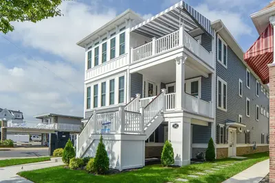 Image de Nouveau 5 Br / 3 Ba, 2e étage, Ascenseur, près de la plage / des planches / de la ville dans le d’Ocnj
