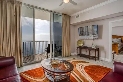 Image de Spectaculaire Gulf View Master + 30'Balcony! Service De Plage! SPÉCIAL Fin De ANNÉE! ! !