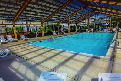 Image de Condo Ocean View @ Beach Front Resort 150 'Waterslide Piscine intérieure Tennis Mini Golf