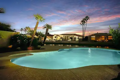 Image de Magnifique Villa En Bord De Mer 5bd Piscine Qui Reste FRAÎCHE Dans La Chaleur!