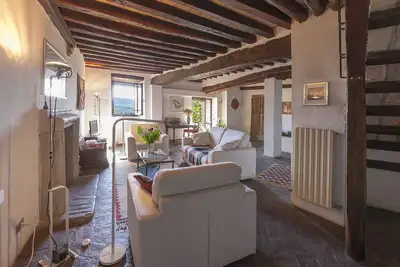 Image de Charmante maison médiévale avec piano et grand jardin, dans l'idyllique Todi
