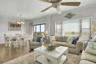 Image de Dr 2111 - Magnifique condo, terrasse en bord de mer avec vue panoramique, piscine, tennis