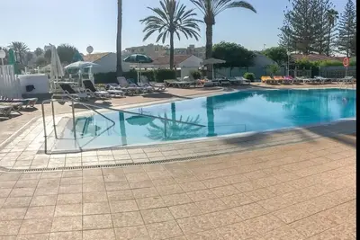 Image de Piscine barbecue barbecue Los Arcos Bungalow par Lightbooking