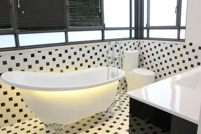 Image de Neuf Rénové 2br Apt, pour 5 personnes