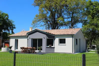 Image de Agréable maison avec jacuzzi et grand jardin à proximité des plages
