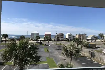Image de Nouveau au programme | unité de coin | beau condo!