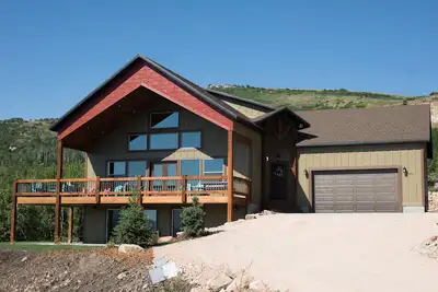 Image de Belle maison avec une vue fantastique ~ Parfait pour les réunions de famille ~ 30 personnes