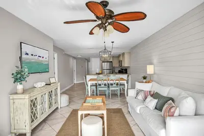 Image de Ciboney 4006 vues sur le golfe, piscine communautaire, tennis et animaux acceptés!