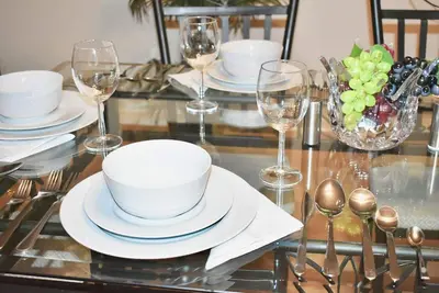 Image de Confortable et chaleureux 4 Bdr 3 Bath Home W \/ Cheminée dans la banlieue de Toronto!