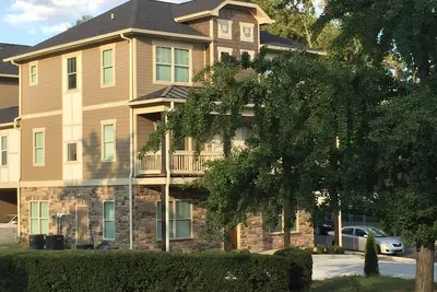 Image de Maison neuve avec grand penthouse dans 12south, Belmont et Vandy Area