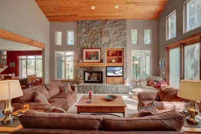 Image de Les Trois Rois - Belle maison 6br, à quelques pas de Silver Star Lift à Park City
