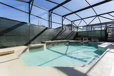 Image de Allure, une villa de luxe près de Disney 4k Tv * Contacter le propriétaire pour bénéficier d'une réduction