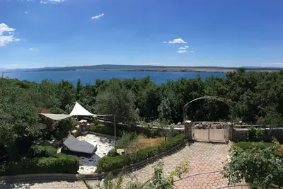 Image de Oasis de repos Caché Vue sur la mer Vacances Jadranovo Baie de Kvarner Croatie Croatie