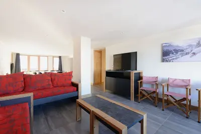 Image de Appartement rénové près des pistes avec espace bien-être et parking