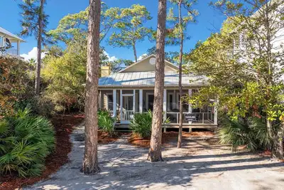Image de Castle of Dreams - Grayton Beach, 30a, Animaux acceptés, Bike to Seaside!