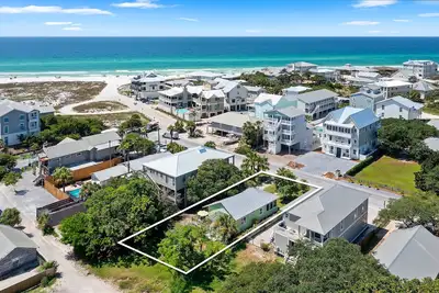 Image de Sweaty Palms - Grayton Beach, à proximité du Red Bar, à quelques pas de la plage!