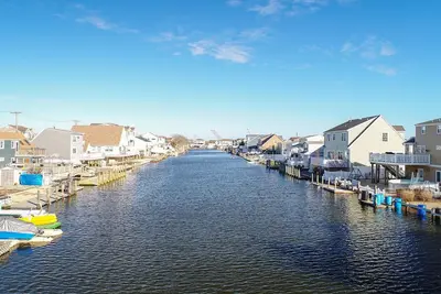 Image de Dockside, escapade lagon!