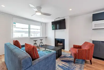 Image de 1 chambre à coucher, vues sur la mer, air conditionné, à quelques pas du sable, petite promenade jusqu'au village!