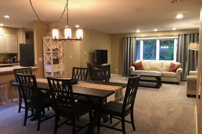 Image de Base d'Alyeska, Ă pied des attractions, belle maison de vacances!