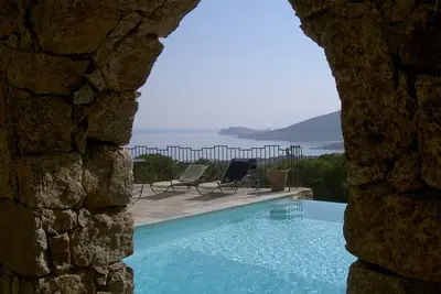 Image de Villa avec terrasse et vue mer à 7min à pied de la plage