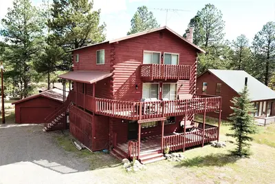 Aspen Retreat (Maison de trois étages dans un quartier bien établi)